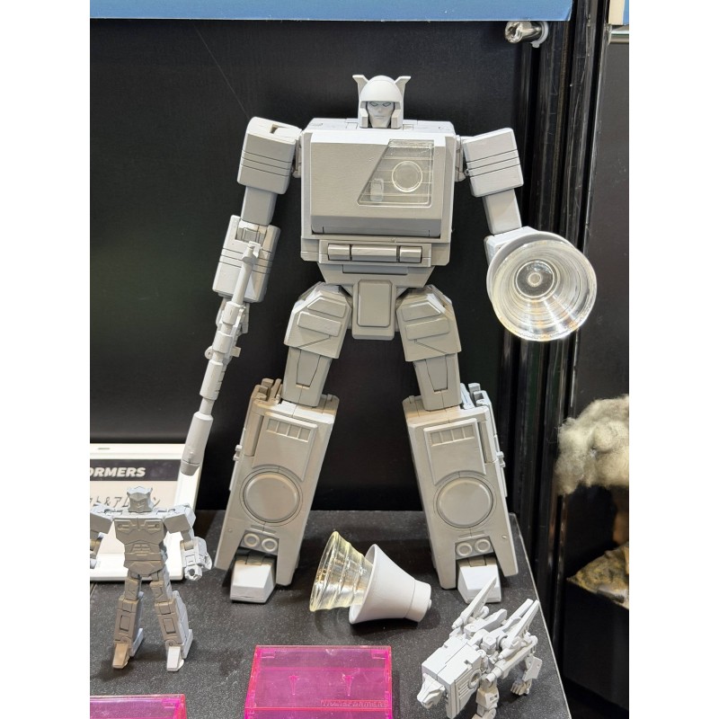 Takara Transformers MPG-25 Blaster & Steeljaw